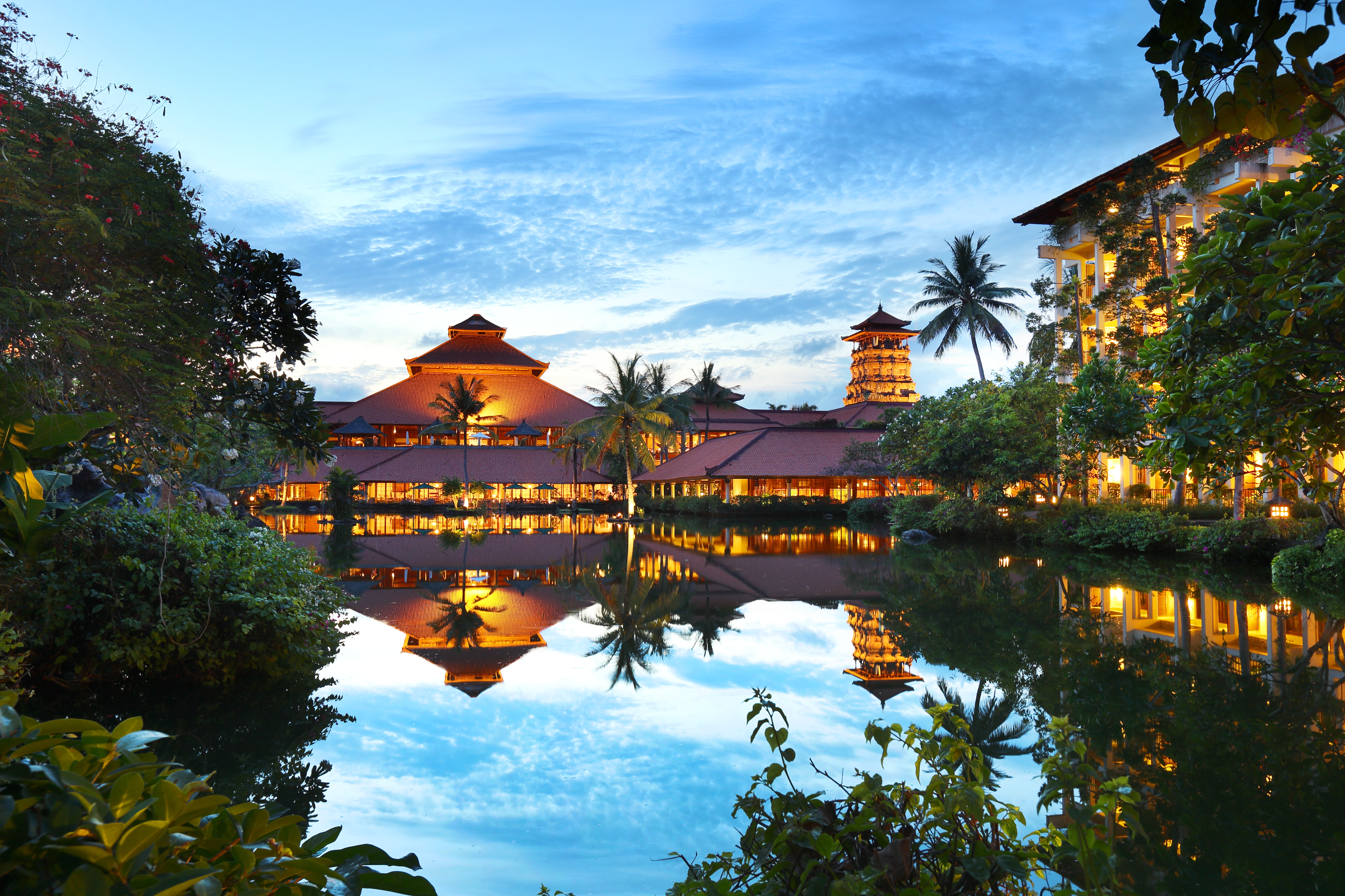 The Ayodya Resort - Lagoon in the evening
