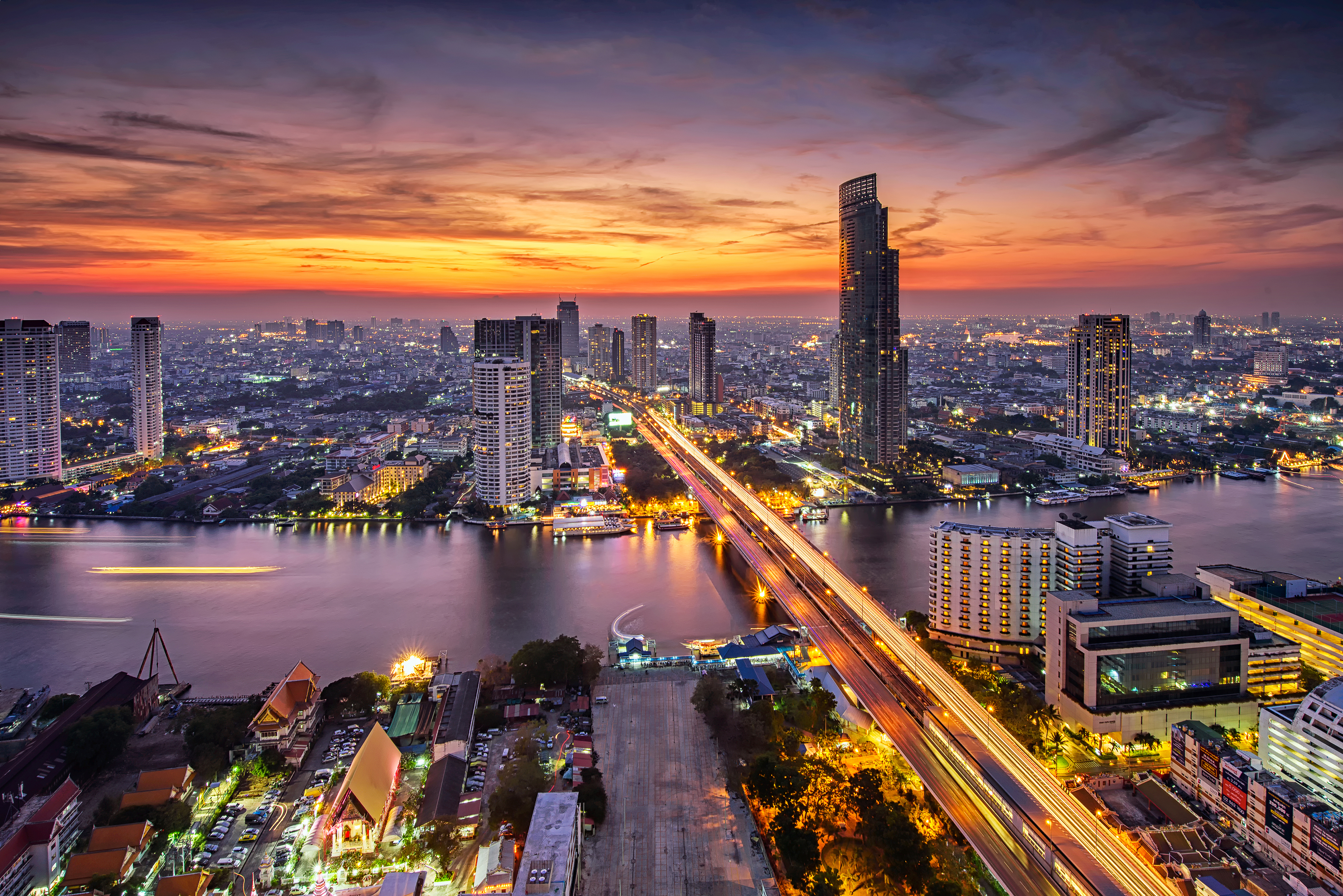 The city of Bangkok at night