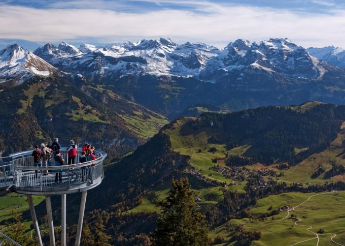 The observation deck at the Stanserhorn (1898 m) with a view to the Alps.
