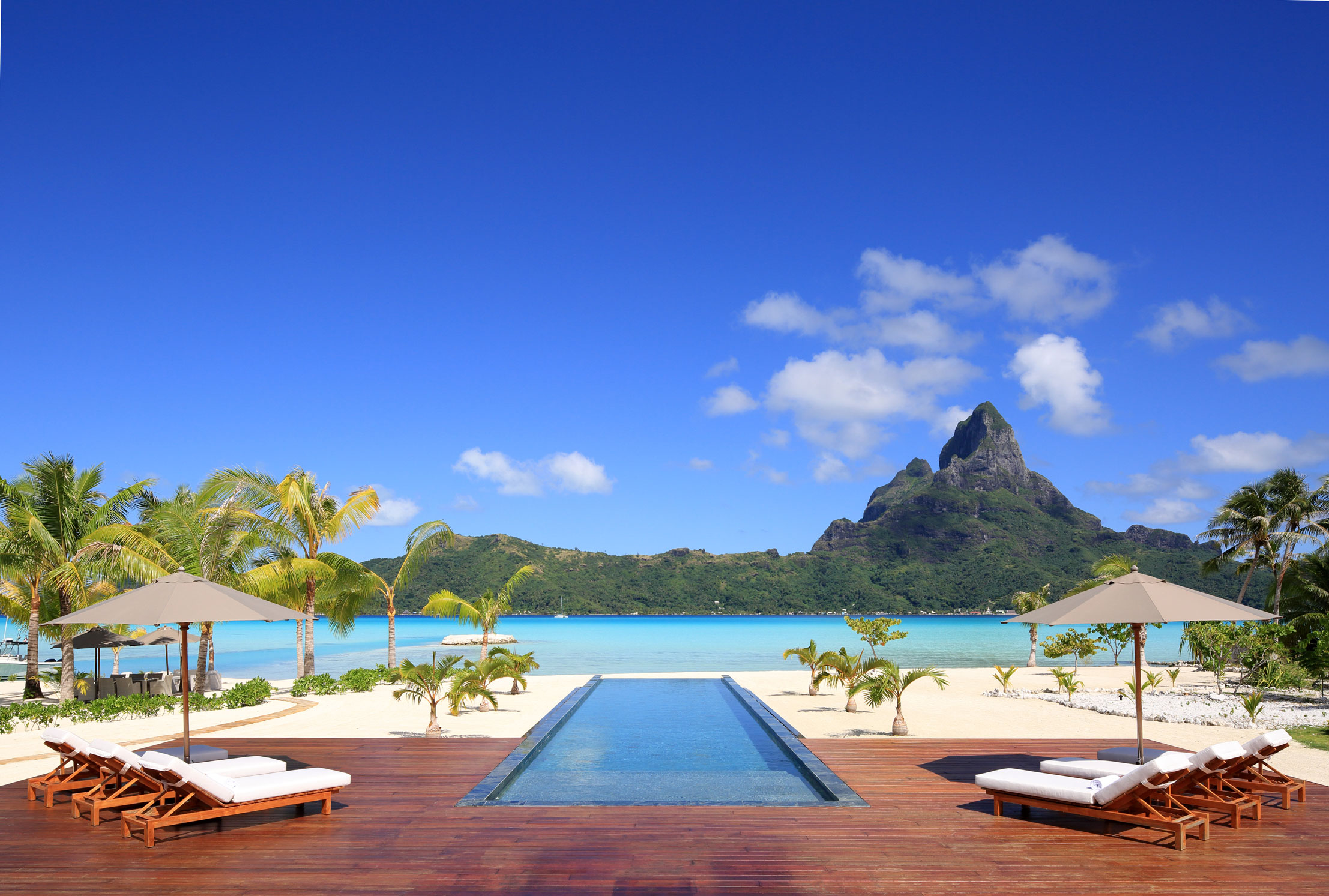 Luxury villa rental, Bora Bora