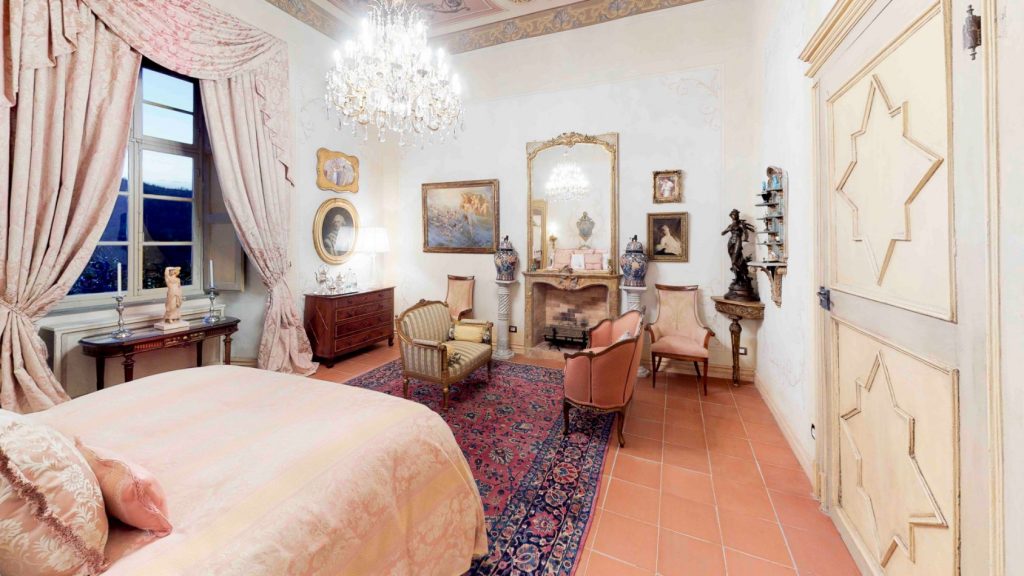 ChiChi Suite, Castello di Casalborgone, Italy