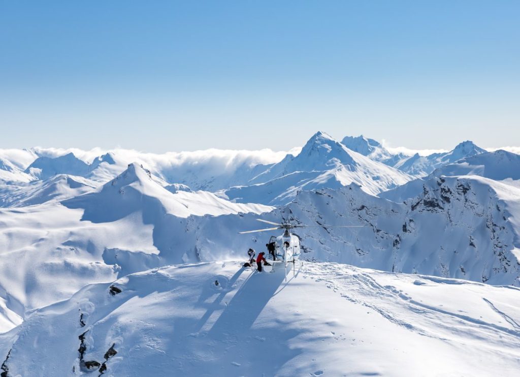 Private heli skiing in New Zealand from your back yard at Minaret Station. Credit_ Minaret Station