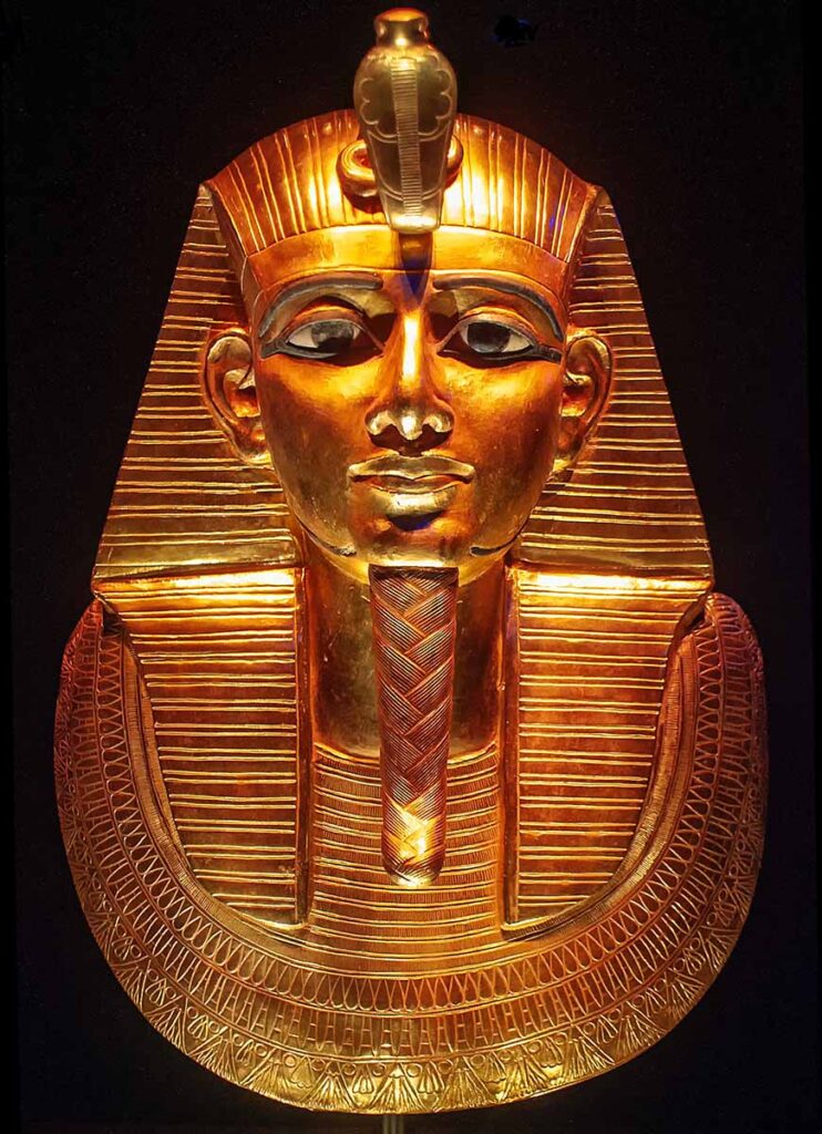Tutankhamen mask. Credit Robert Thiemann