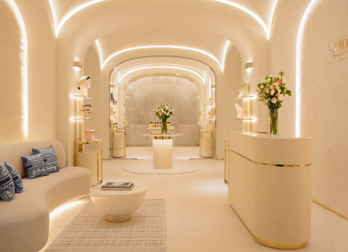 Dior Spa Plaza Athenee - Image Courtesy by Matthieu Salvaing for Parfums Christian Dior