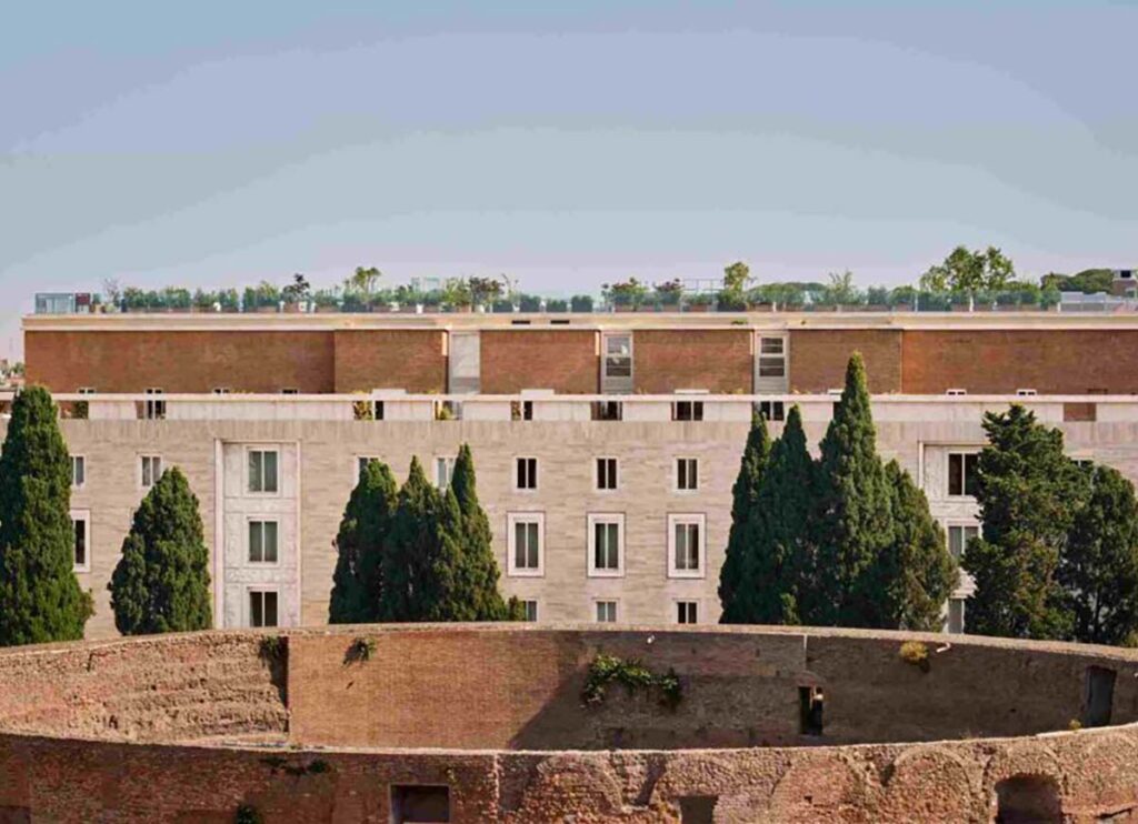 Bulgari Hotel Roma, a stone's throw from The Colosseum