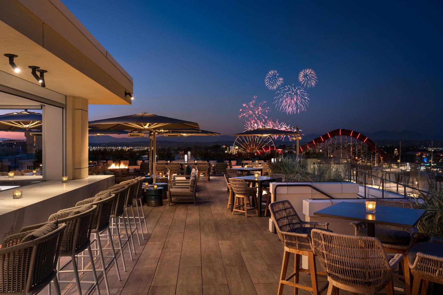 RISE Rooftop Lounge at The Westin Anaheim